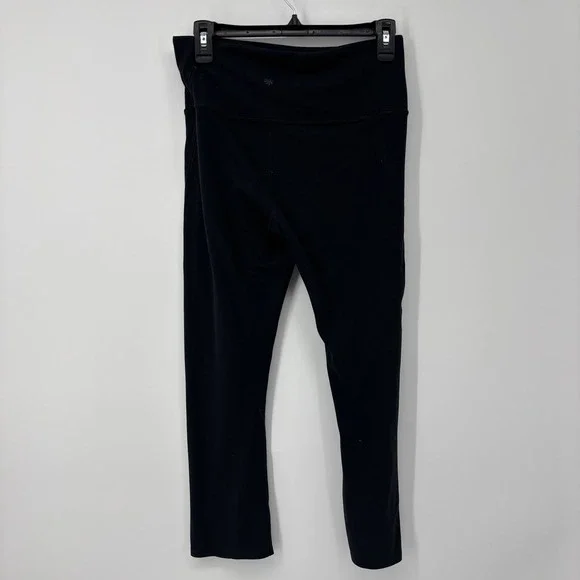 Athleta Horizon Scallop Capri Leggings Black Womens Medium Stretch High Waist - Picture 2 of 7